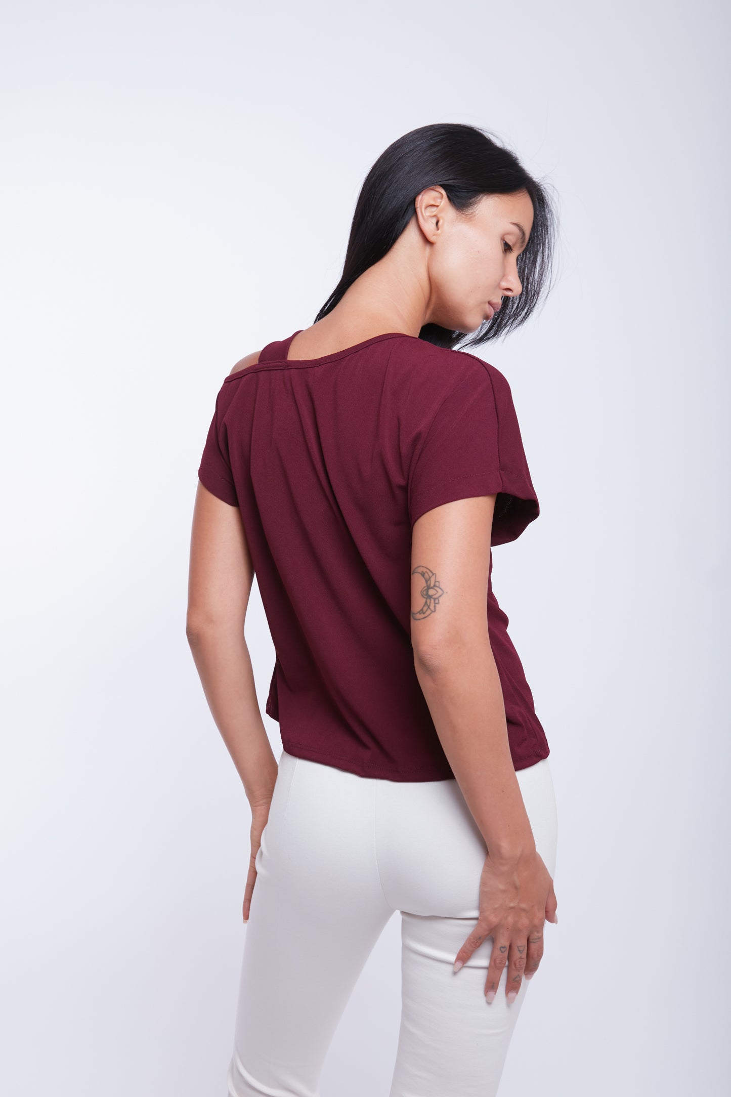 MAGLIA DETTAGLIO BOTTONE