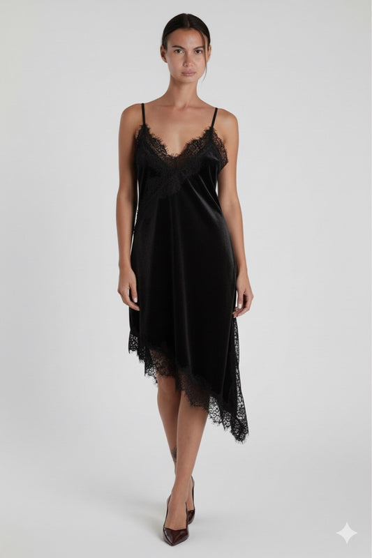 ABITO DIAGONALE CON RICAMI|Colore:Nero