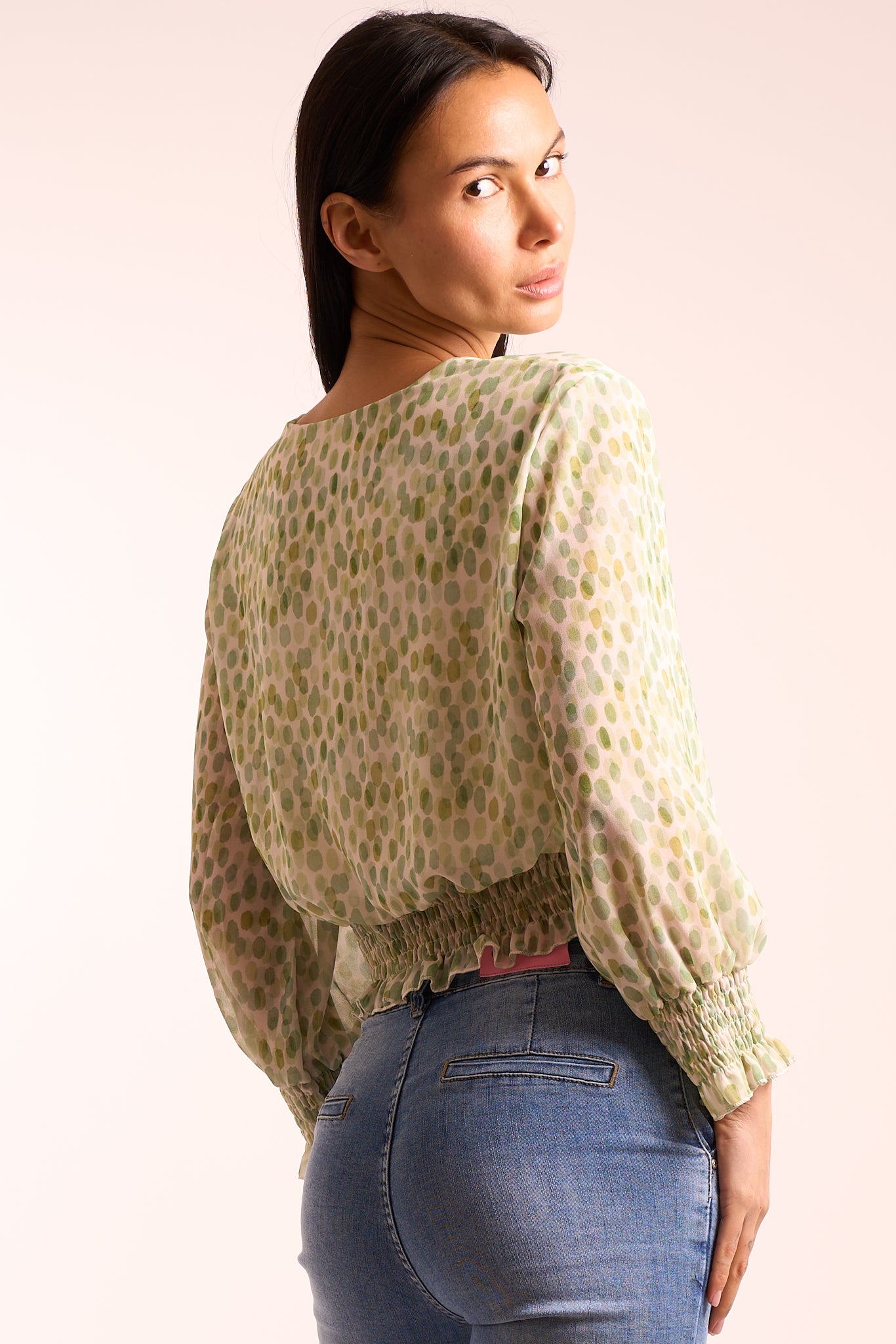 Blusa scollo V