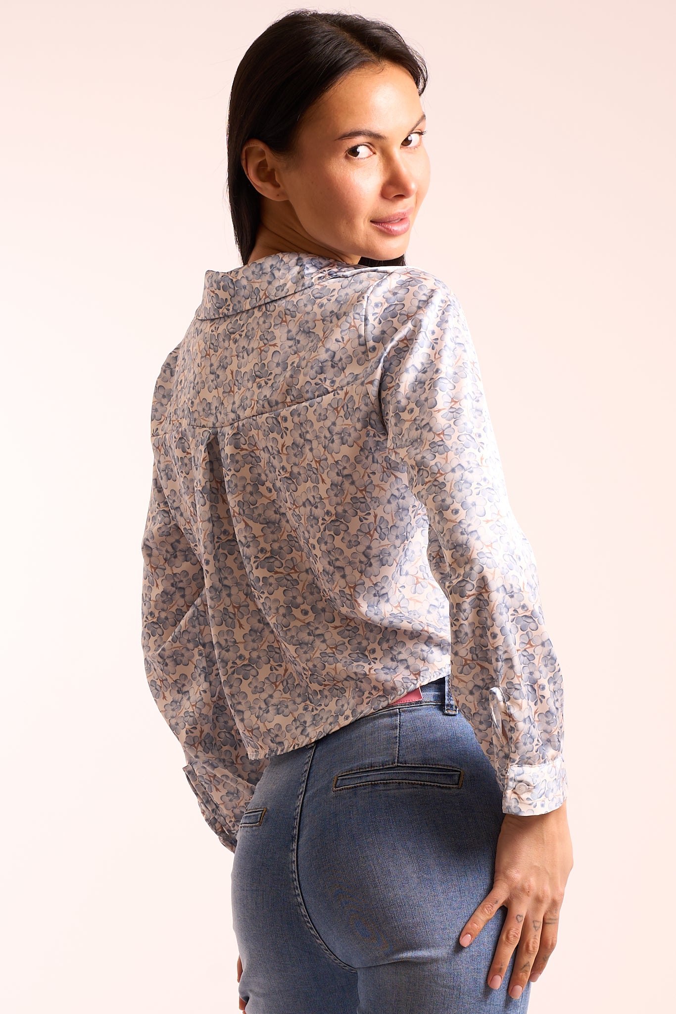 Camicia corta in fantasia