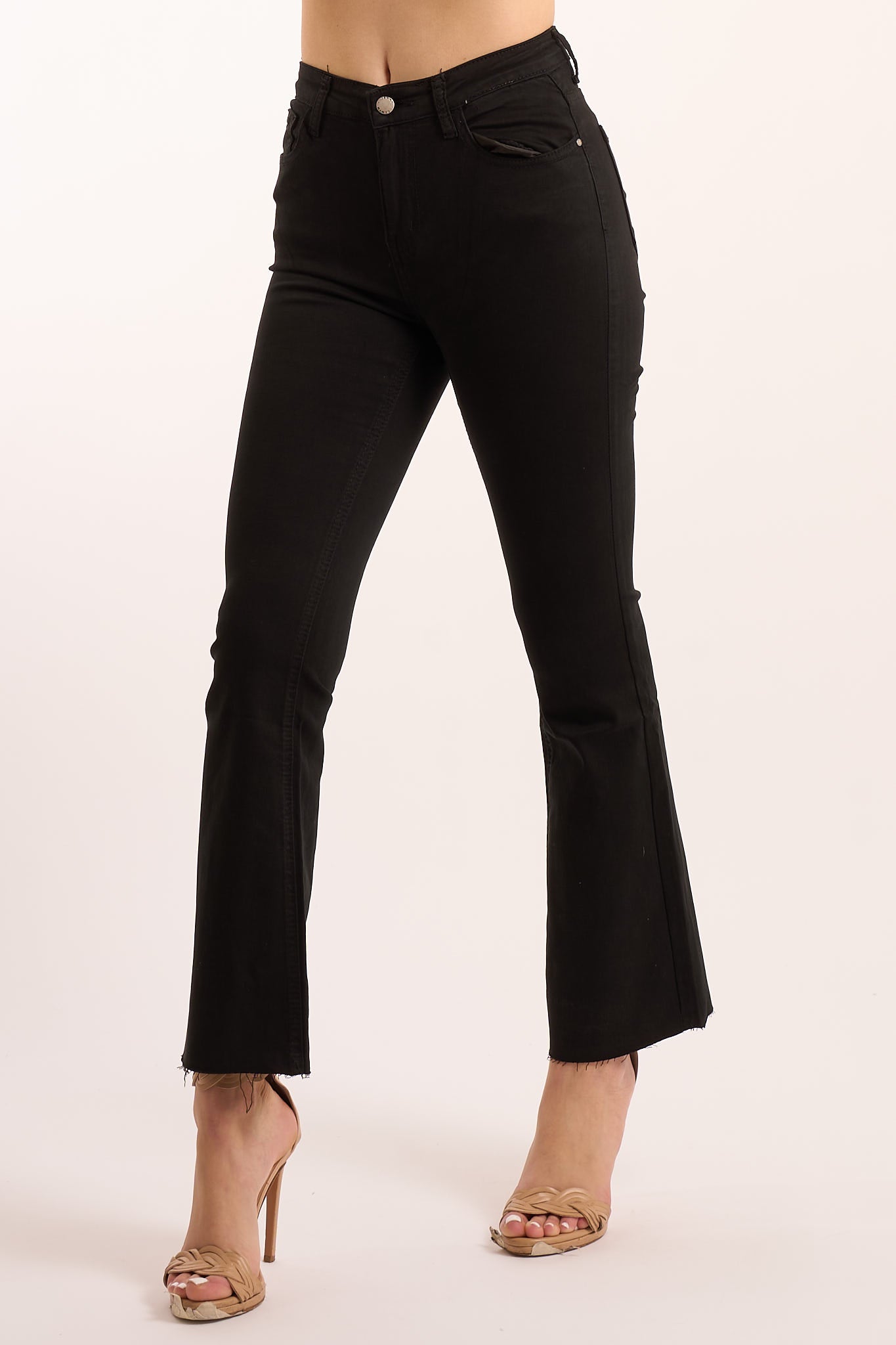 Pantalone zampa sfrangiato