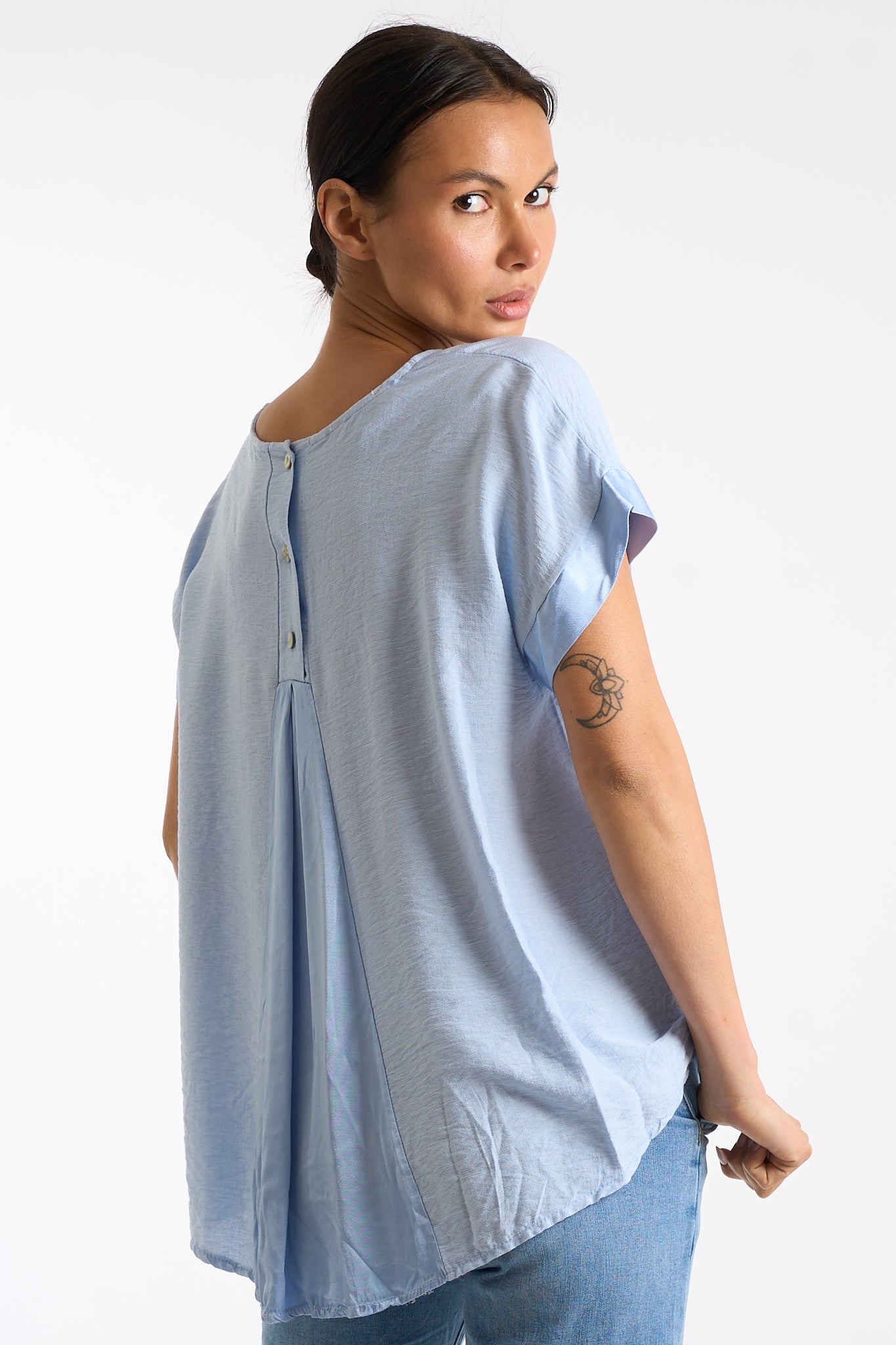 Maglia bottoni retro