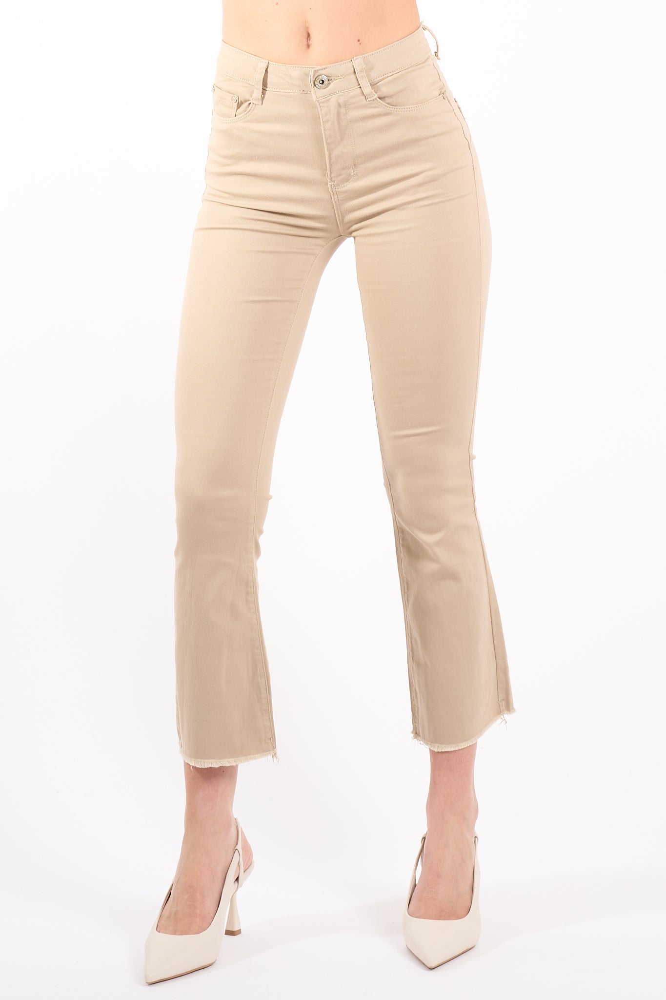 Pantalone trombetta sfrangiato