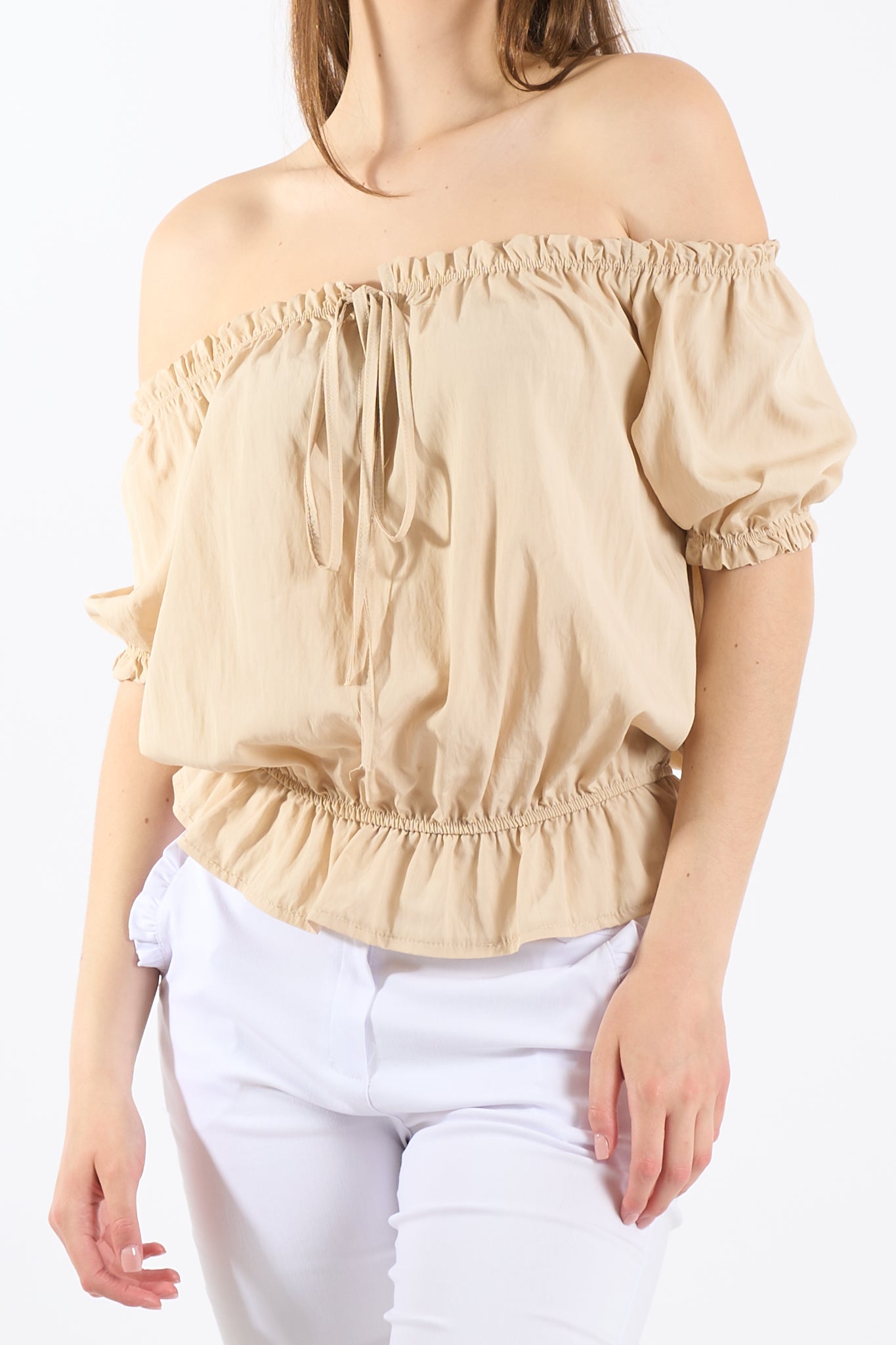 Blusa arricciata con laccio