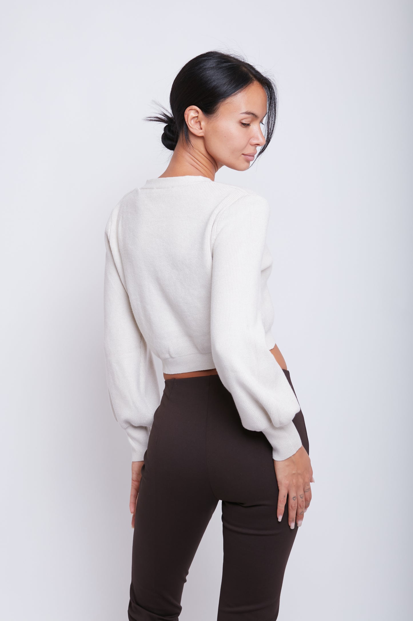 CARDIGAN CORTO BOTTONI