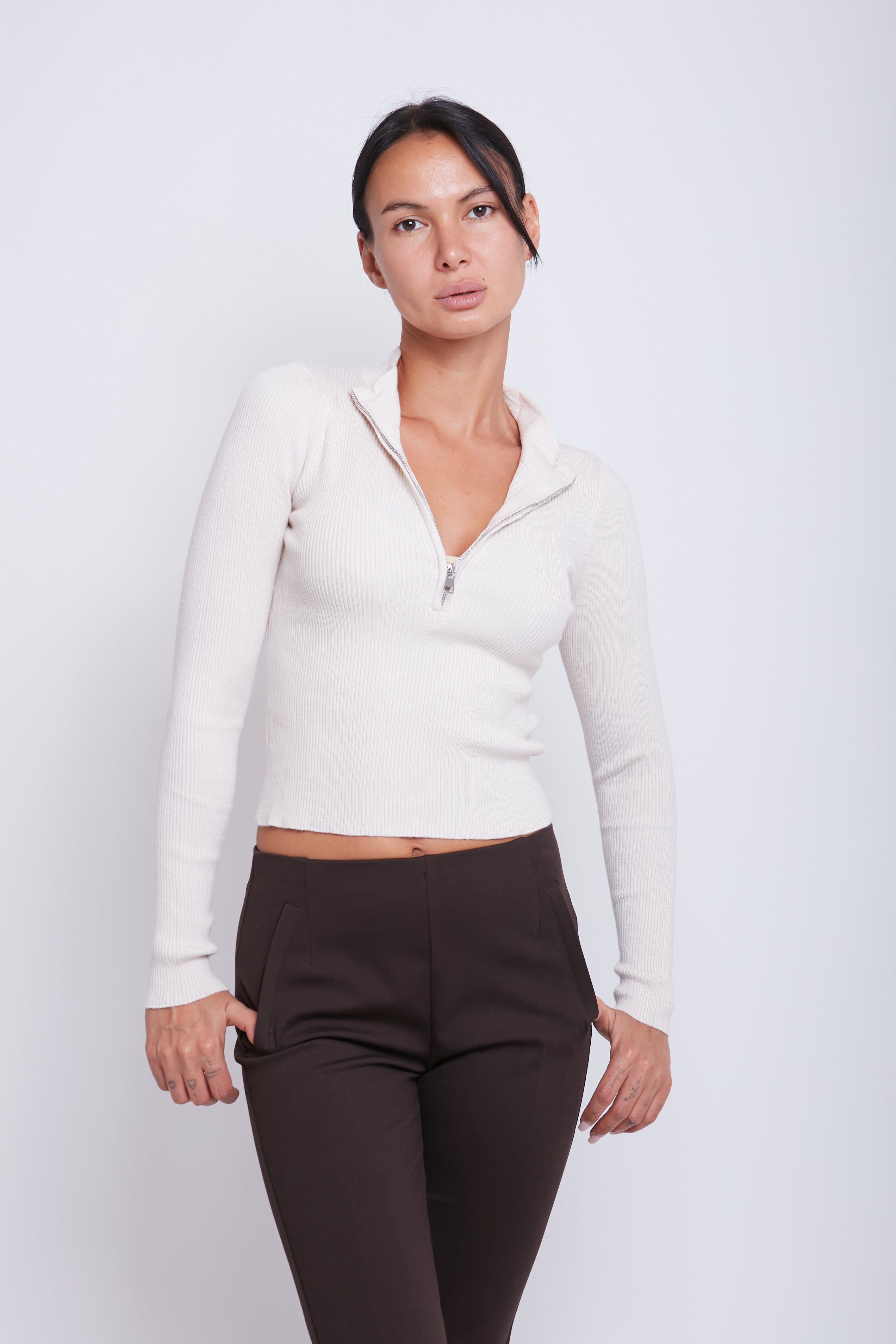 MAGLIA CON ZIP