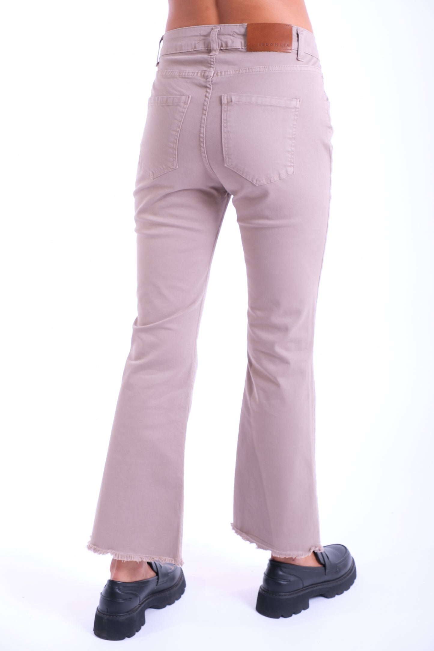 PANTALONE TROMBETTA SFRANGIATO