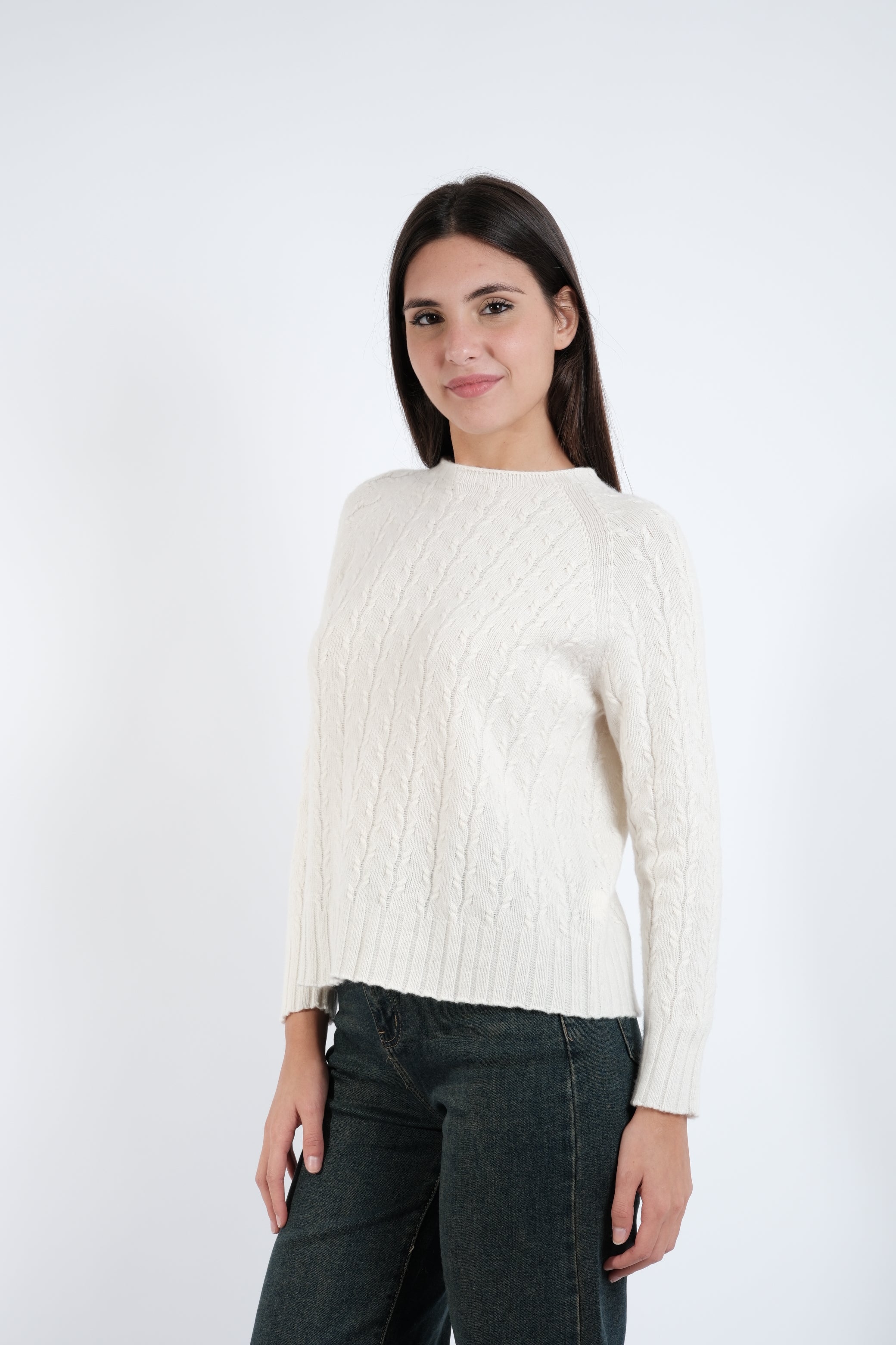 MAGLIA RICAMATA