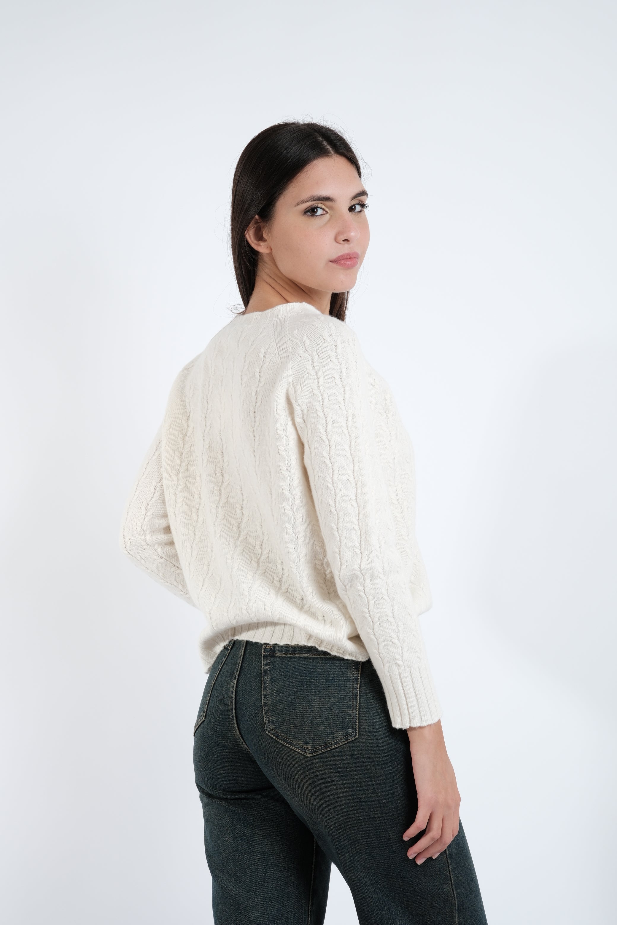 MAGLIA RICAMATA