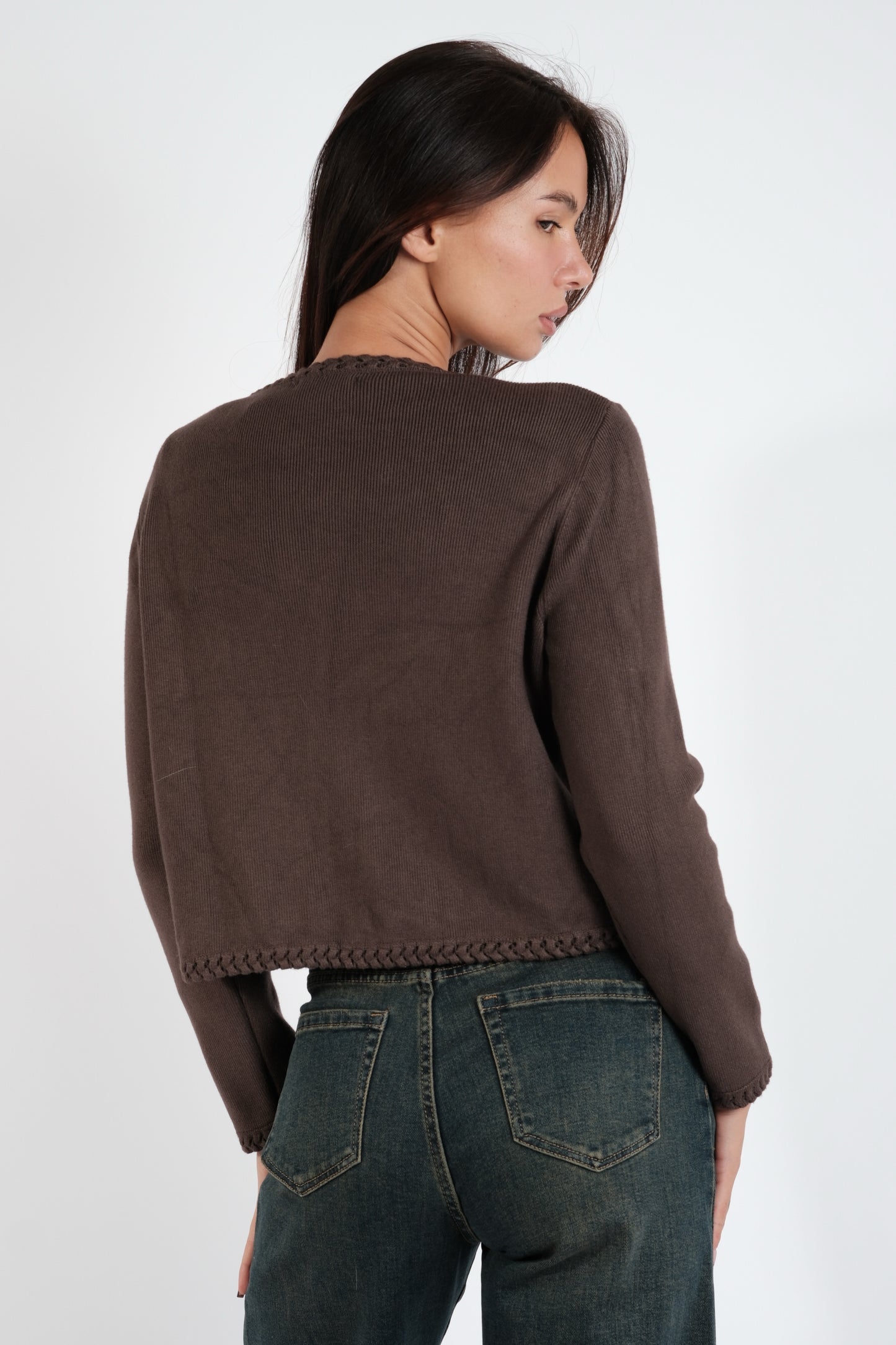 CARDIGAN CORTO CON BORDI TRECCE