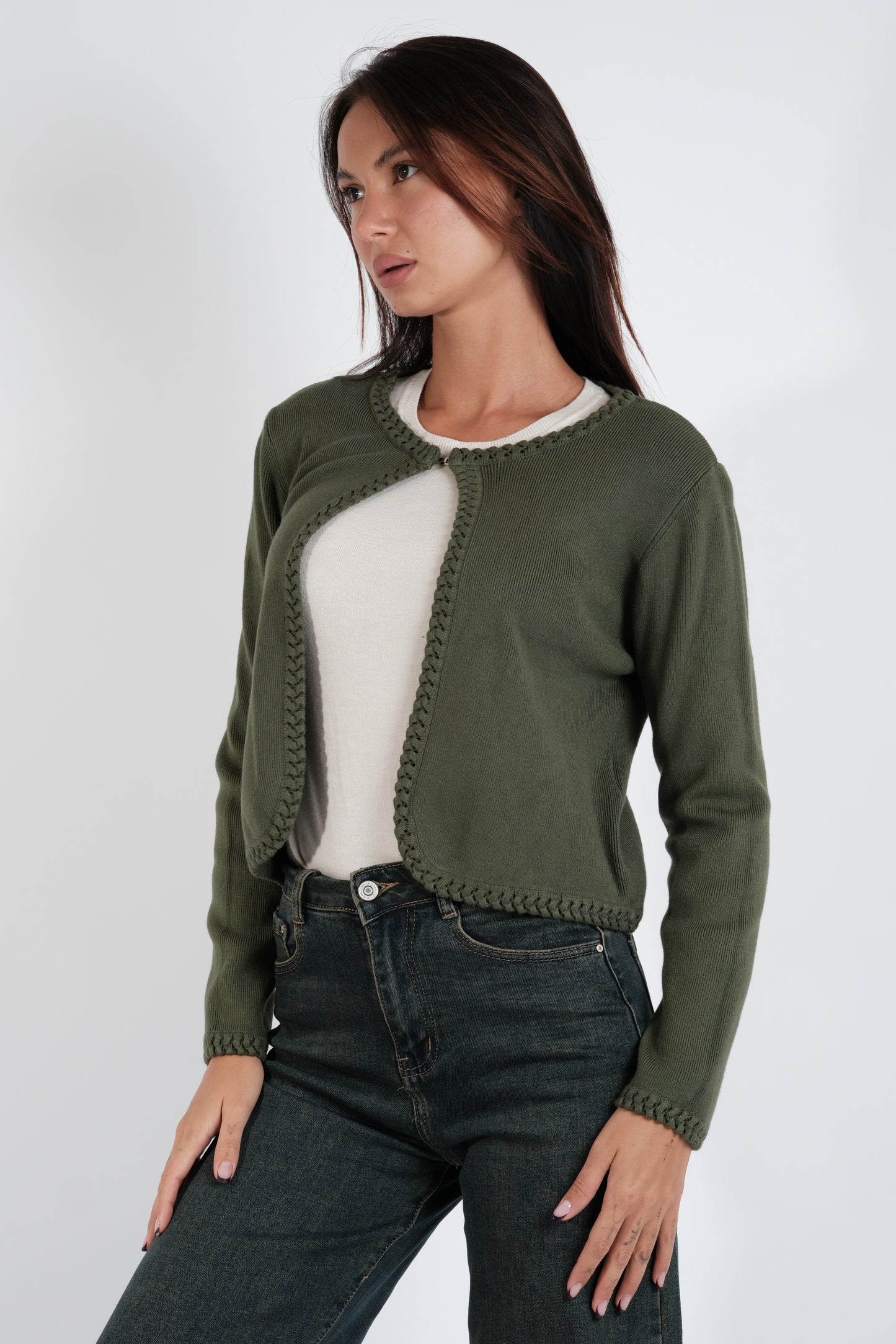 CARDIGAN CORTO CON BORDI TRECCE