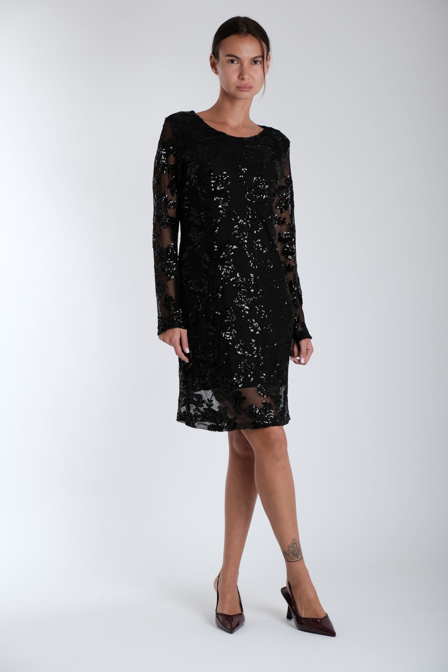 ABITO VELATO CON PAILLETTES|Colore:Nero